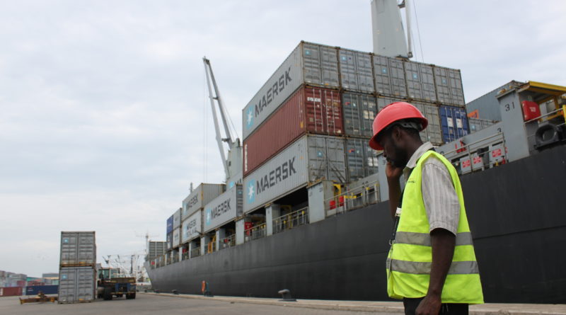 Logistique portuaire pour l’exportation de riz en gros vers l’Afrique de l’Ouest